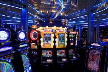 owl 138 slot Live Roulette Salon